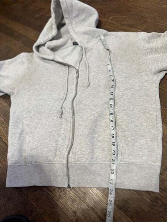 Brandy Melville Full Zip Hoodie - Picture 4 of 5